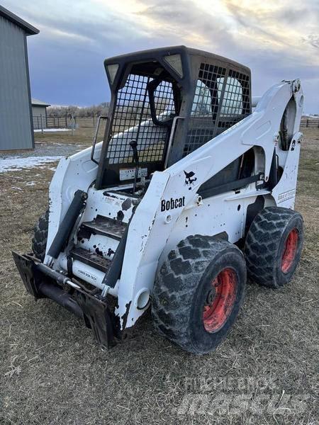 Bobcat S250 Šmykom riadené nakladače