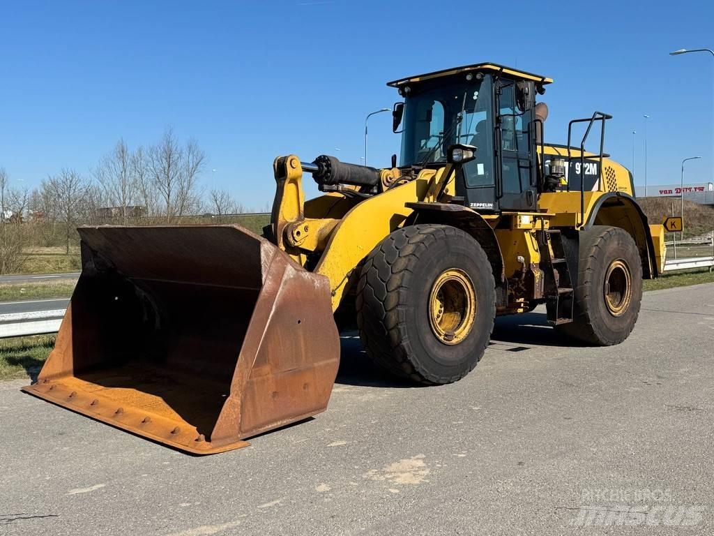 CAT 972M Kolesové nakladače