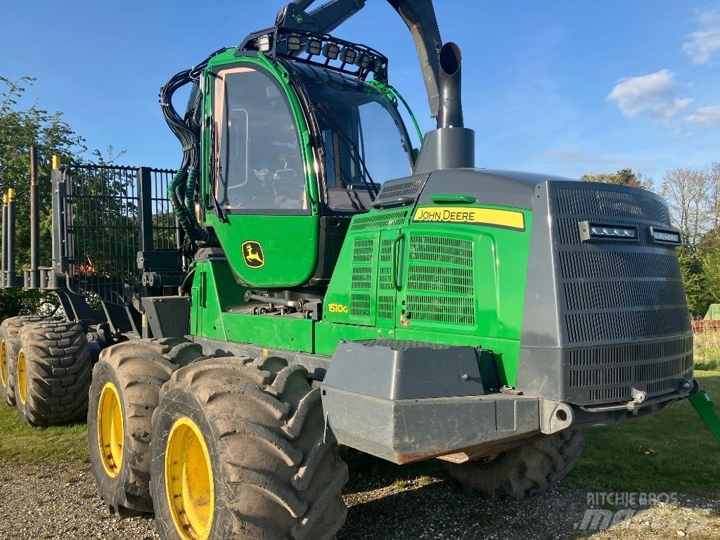 John Deere 1510G Lesné traktory