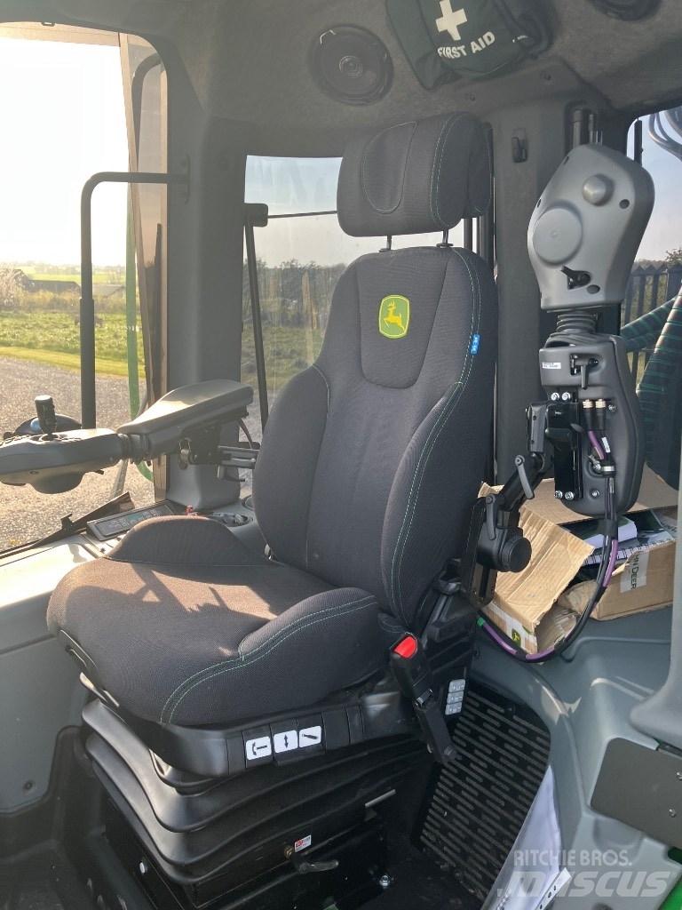 John Deere 1510G Lesné traktory