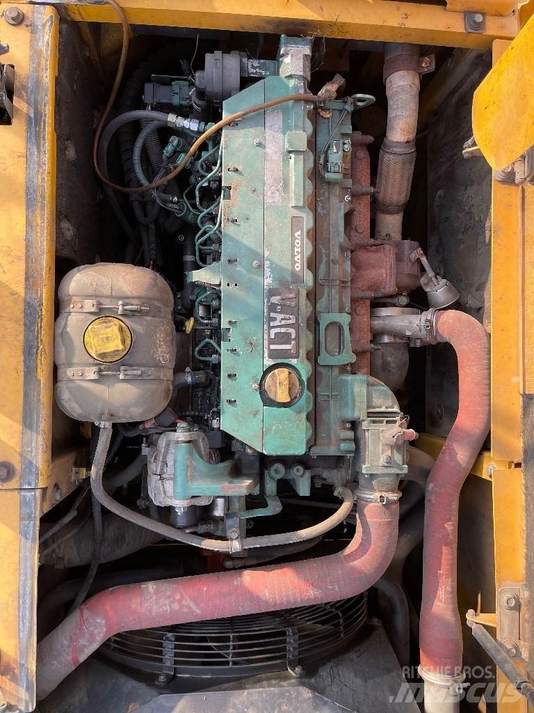Volvo EC 210 C L Pásové rýpadlá
