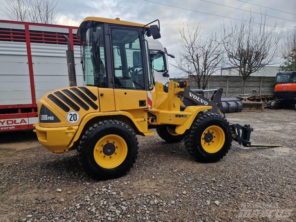 Volvo L 30 Kolesové nakladače