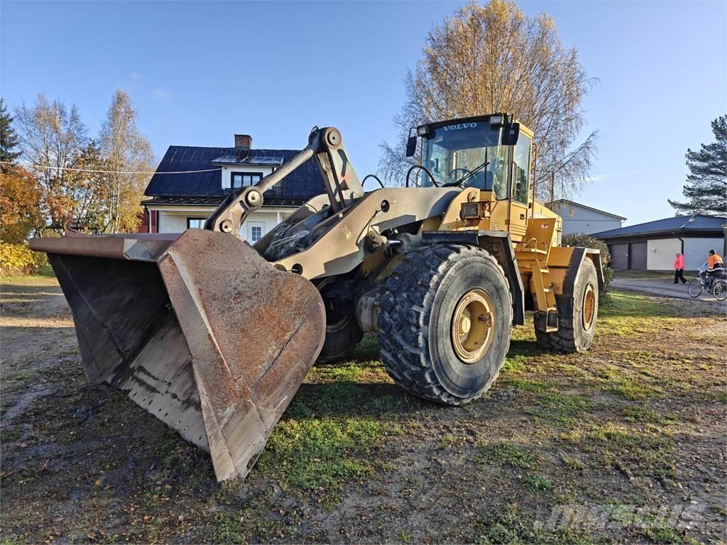 Volvo L180C Kolesové nakladače