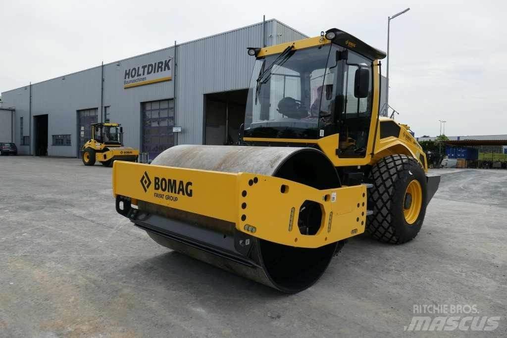 Bomag BW 213 DH-5 Pôdne kompaktory