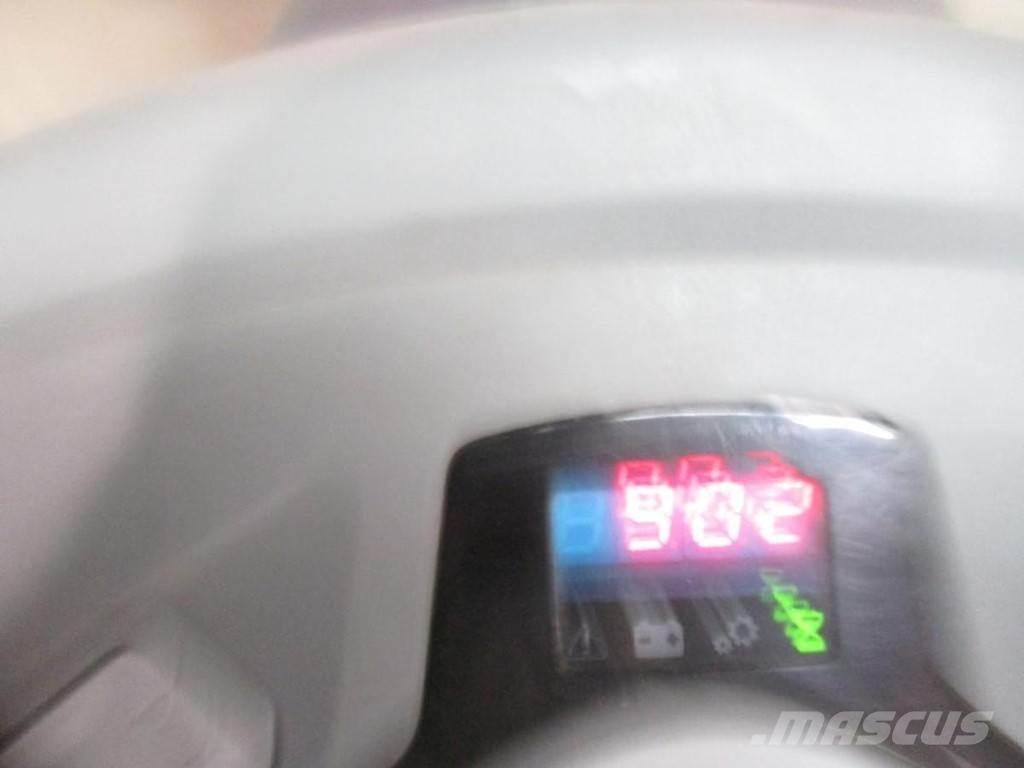 BT LWE 160 Nízkozdvižný vozík