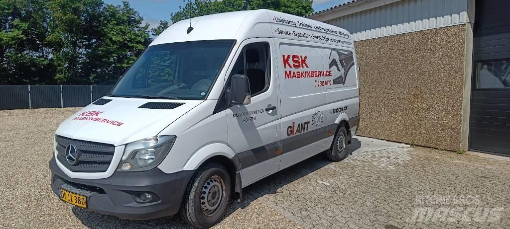 Mercedes-Benz 319 Skriňová nadstavba
