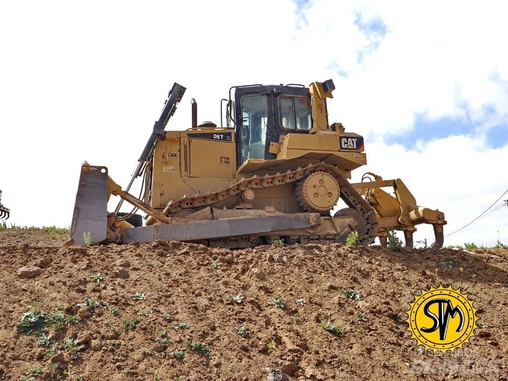 CAT D 6 T XL Pásové dozéry