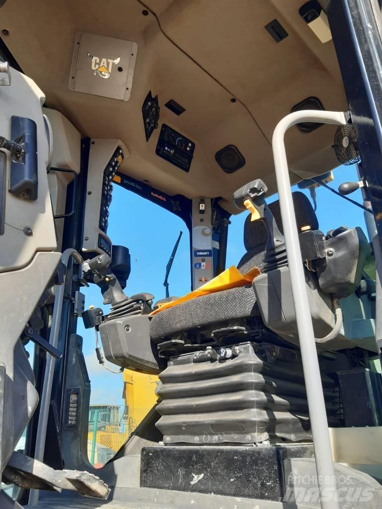 CAT M 140 M 2 Grejdery
