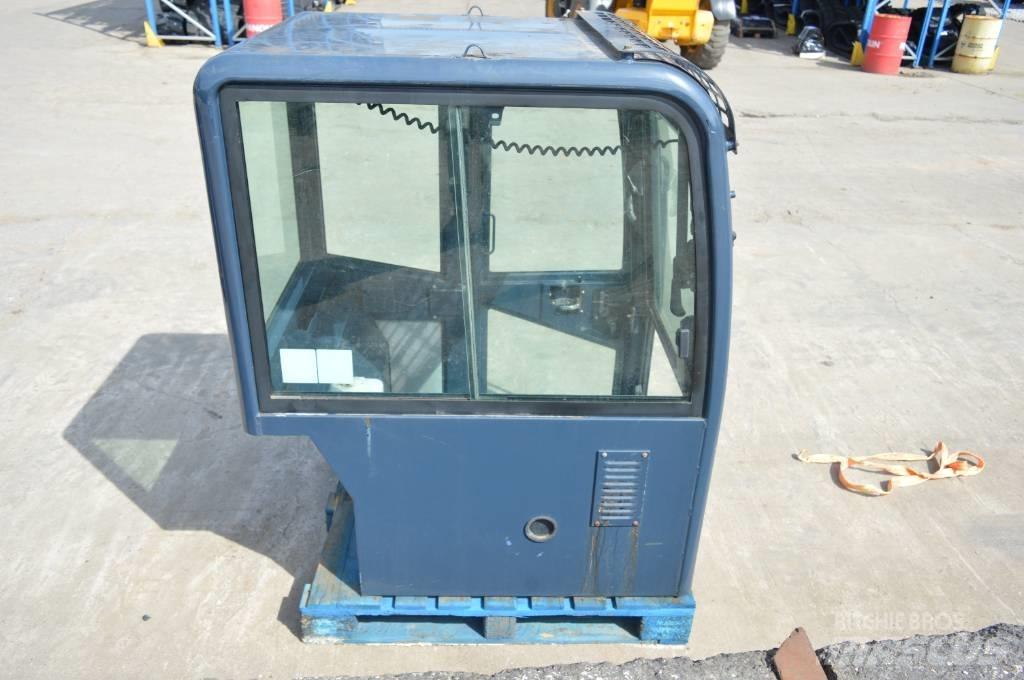 Hanix H 22 cab Mini rýpadlá < 7t
