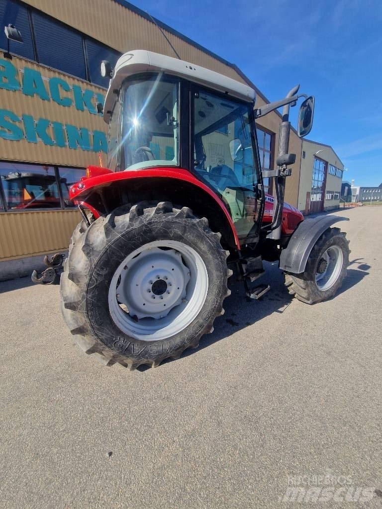 Massey Ferguson 5445 Traktory