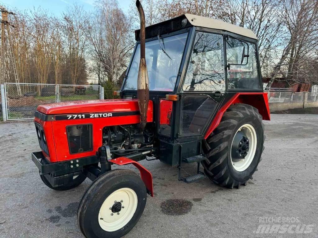 Zetor 7711 Traktory