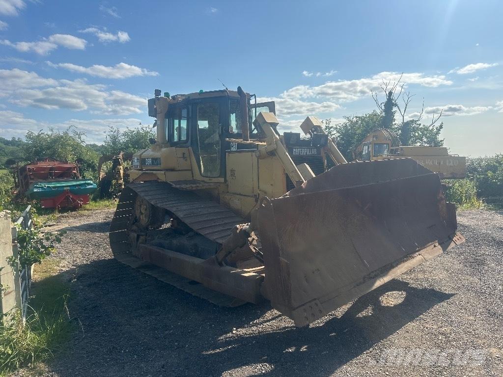 CAT D 6 R LGP Pásové dozéry