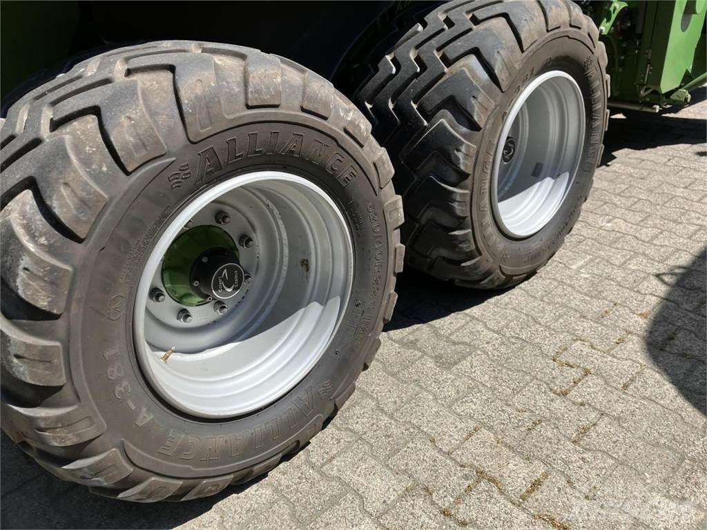 Krone BP 1270 XC Lisy na hranaté balíky