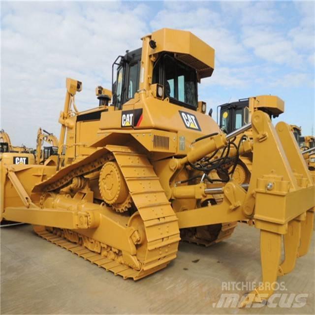CAT D 7 R Pásové dozéry
