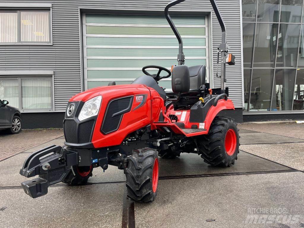 Kioti CS2220M Traktory