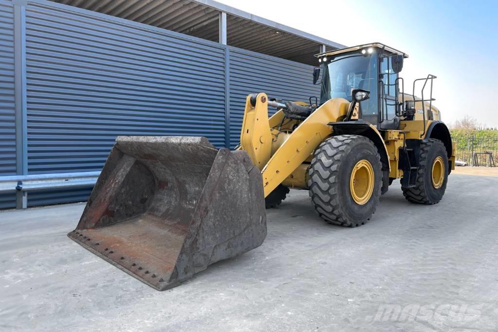CAT 950M Kolesové nakladače