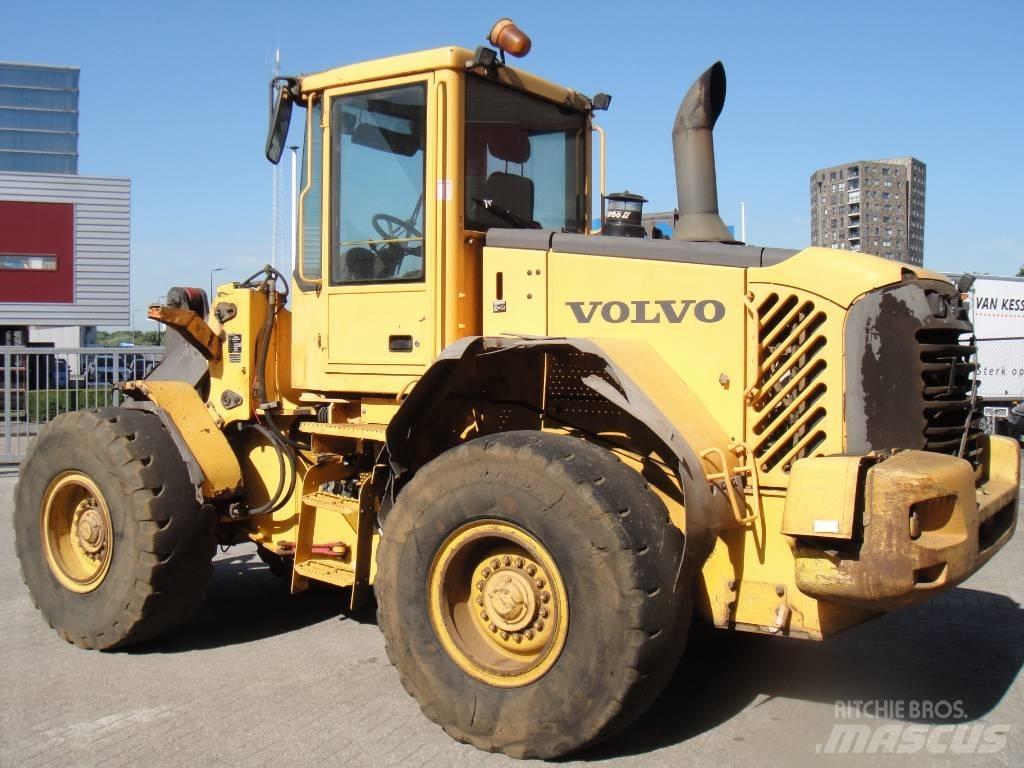 Volvo L 90 E Kolesové nakladače