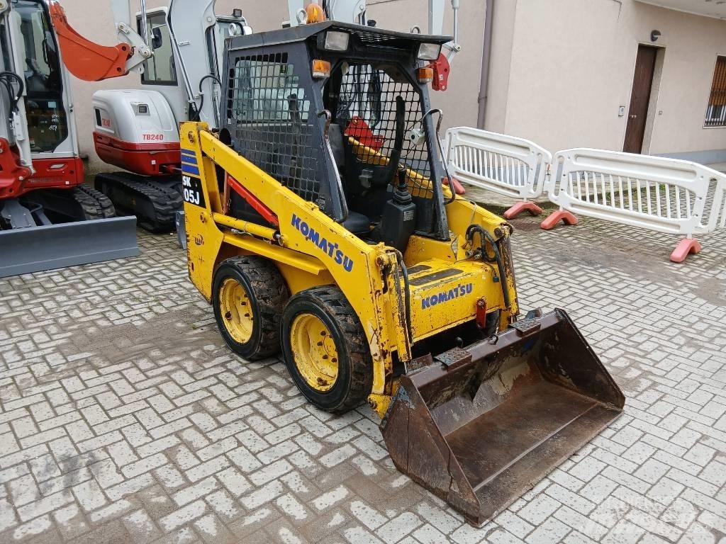 Komatsu SK 05 J Šmykom riadené nakladače