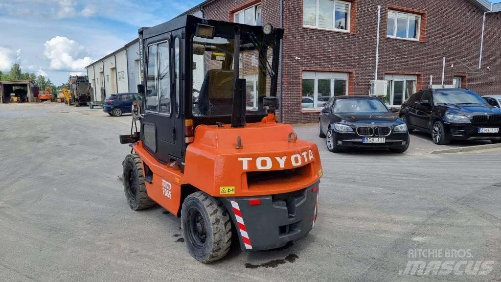 Toyota FD 55 Dieselové vozíky