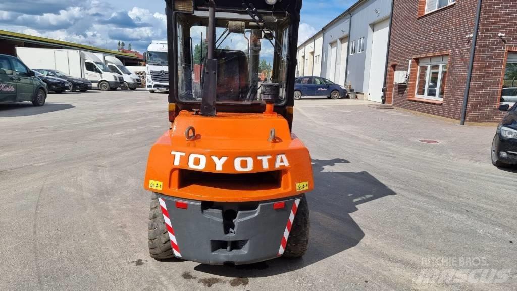 Toyota FD 55 Dieselové vozíky