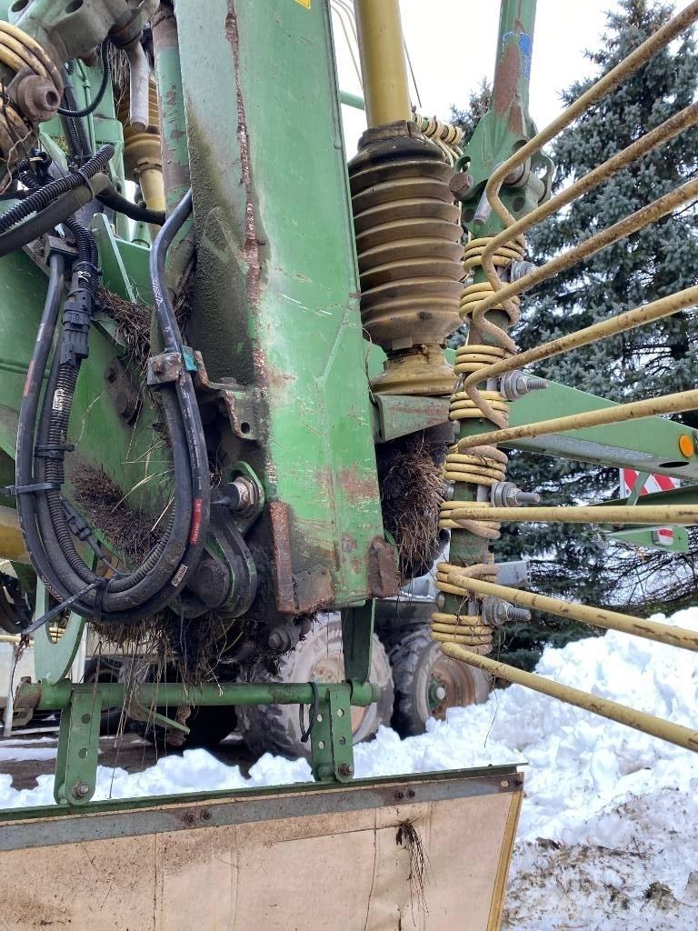 Krone Swadro 1400 Obracače a zhrabovače sena