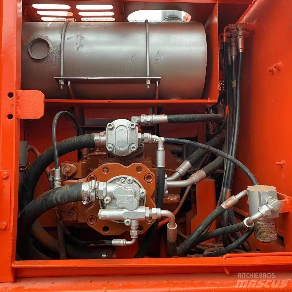 Doosan DH 150 W-7 Kolesové rýpadlá