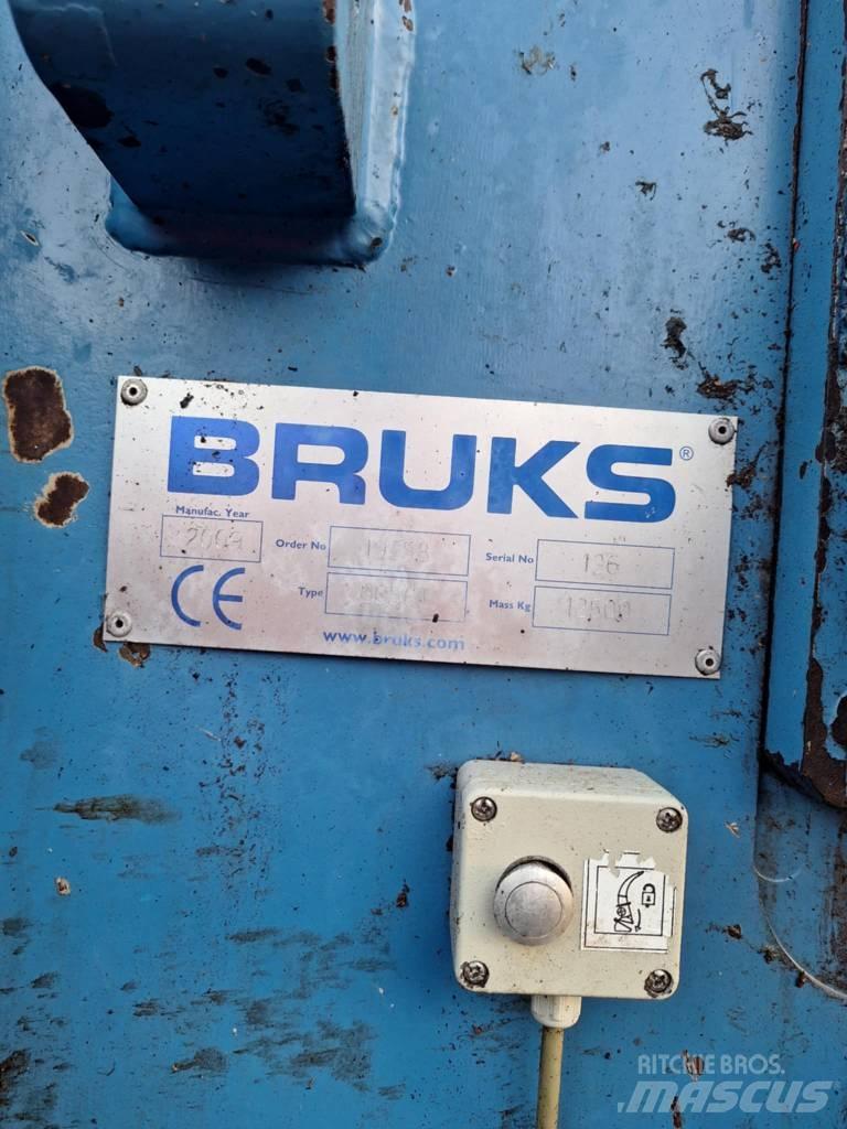 Bruks 805 CT Štiepkovače