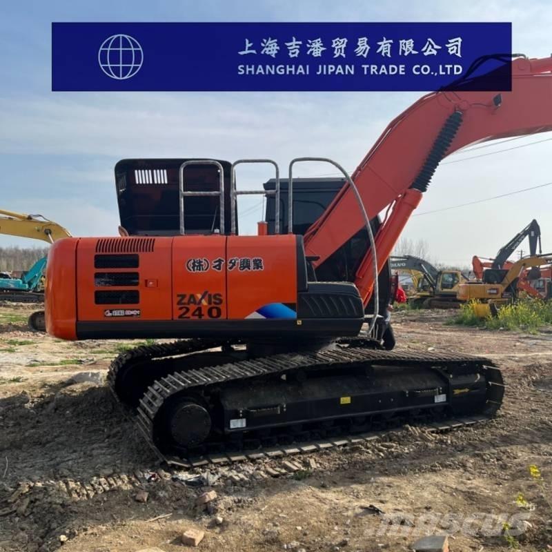 Hitachi ZX 240 Pásové rýpadlá