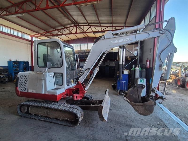Takeuchi TB135 Mini rýpadlá < 7t