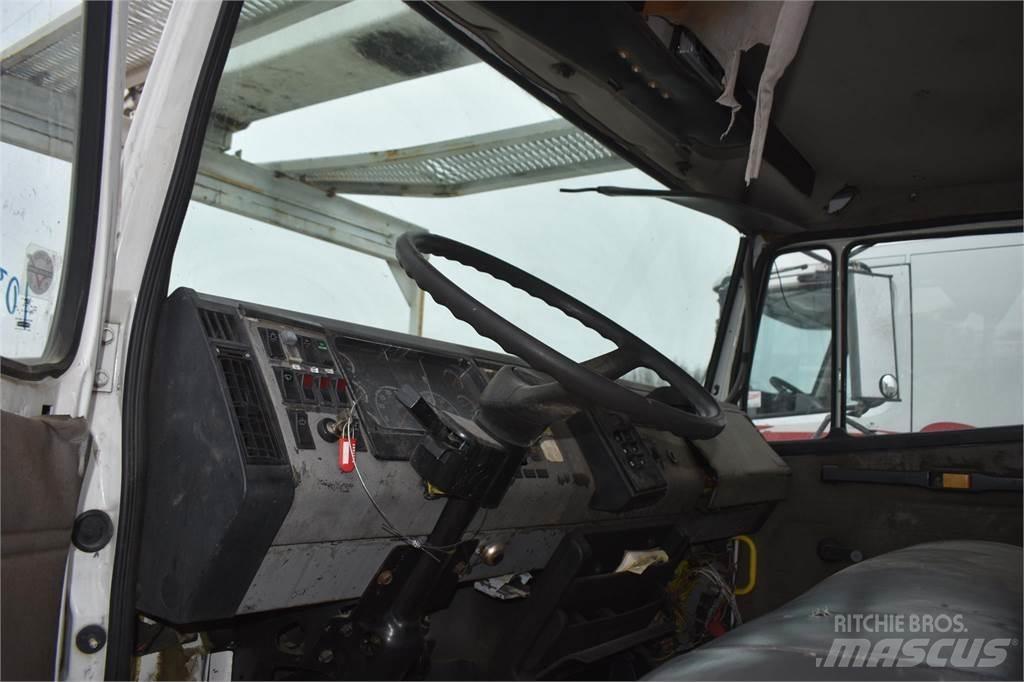 Altec AA755L Nakladacie žeriavy