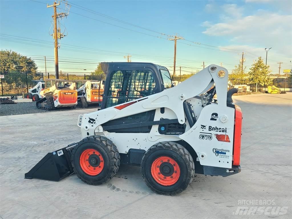 Bobcat S770 Šmykom riadené nakladače