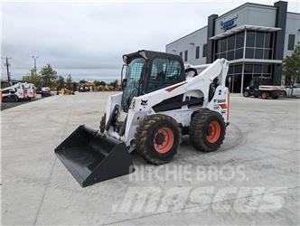 Bobcat S850 Šmykom riadené nakladače