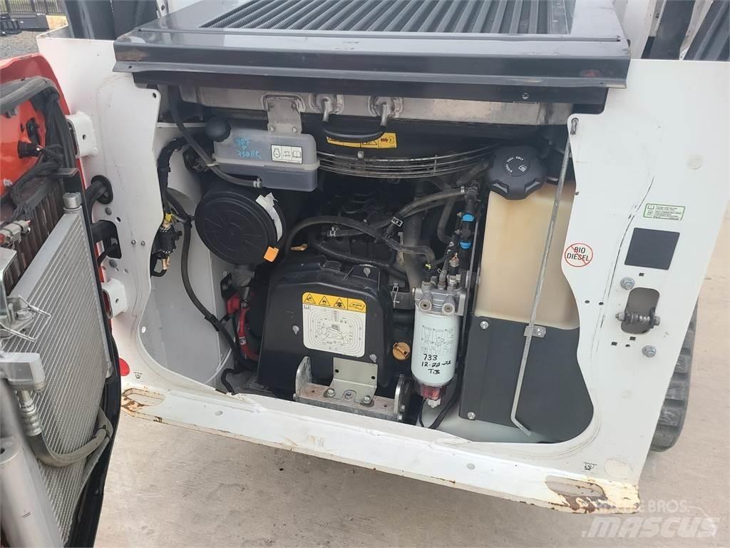 Bobcat T76 Šmykom riadené nakladače