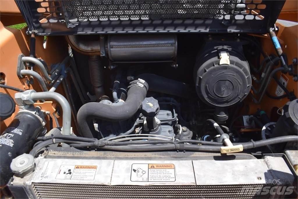 CASE SR200 Šmykom riadené nakladače