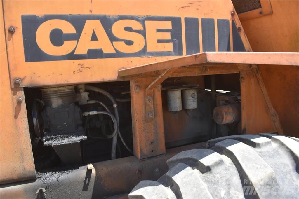 CASE W20C Kolesové nakladače