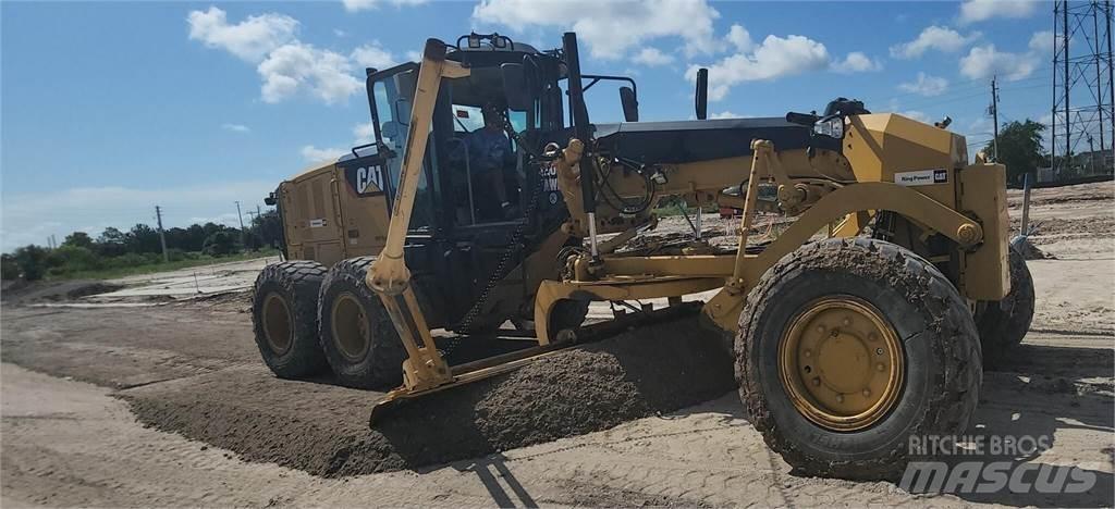 CAT 120M2 AWD Grejdery