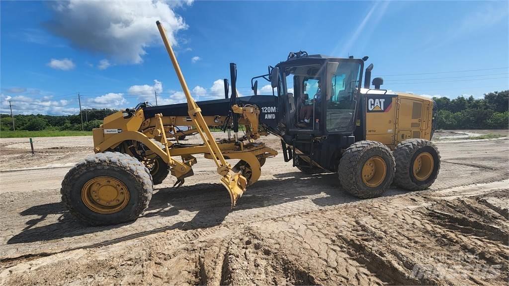 CAT 120M2 AWD Grejdery