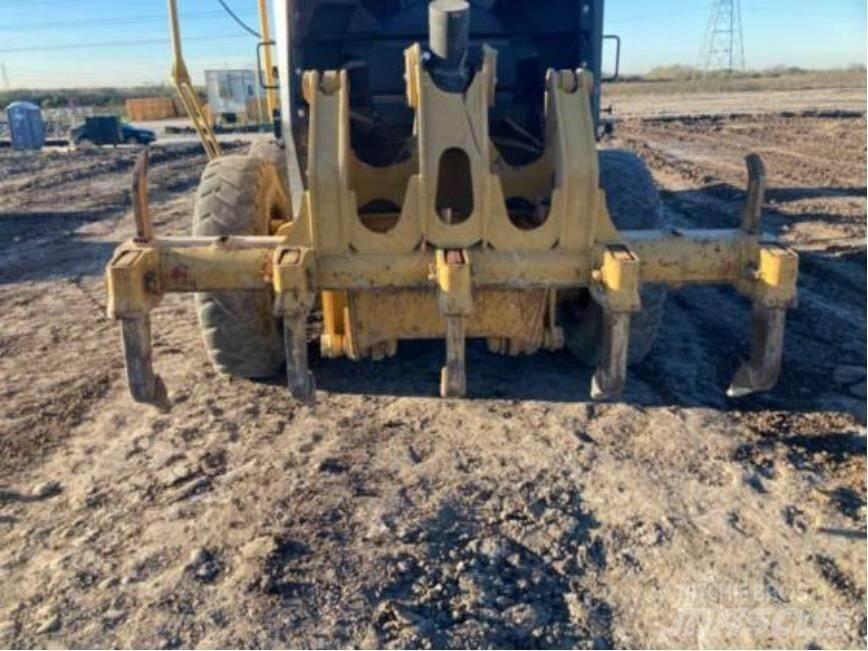 CAT 140M2 Grejdery