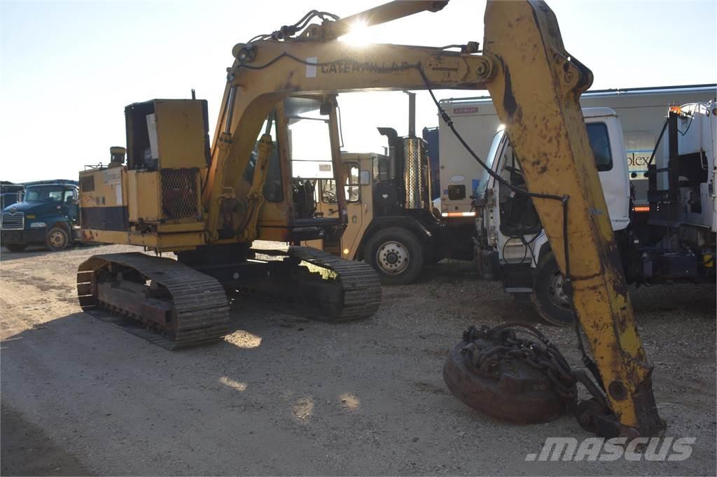 CAT 215B LC Pásové rýpadlá