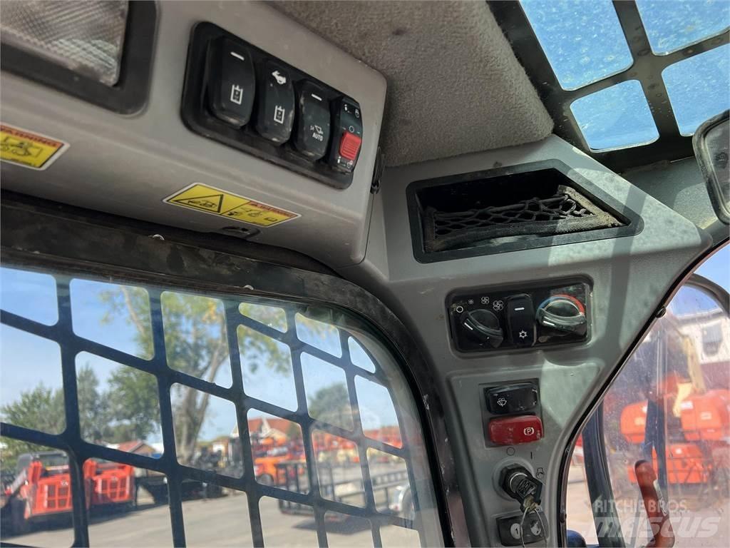 CAT 289D3 Šmykom riadené nakladače