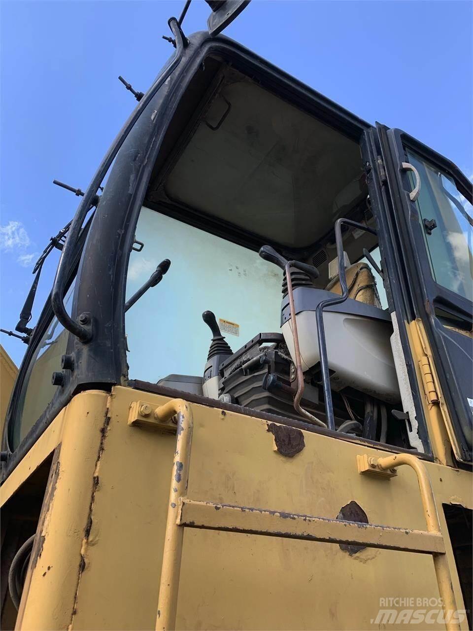 CAT 320C Pásové rýpadlá