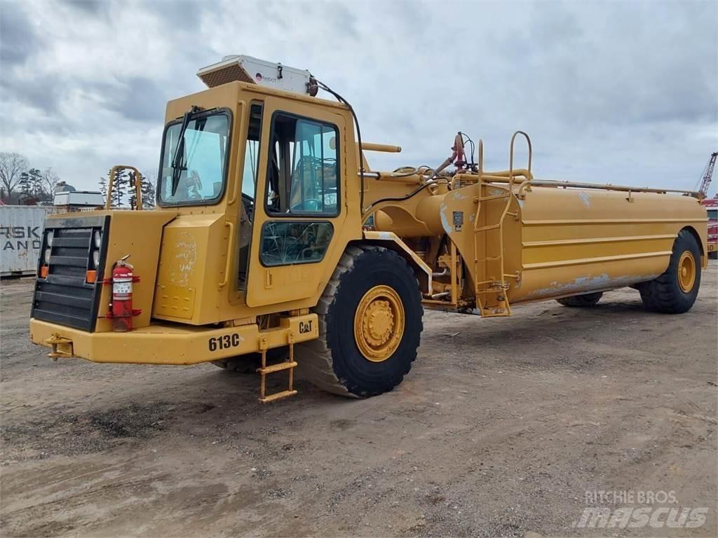CAT 613C Cisternové prívesy