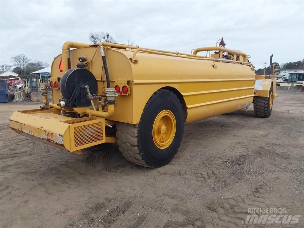 CAT 613C Cisternové prívesy