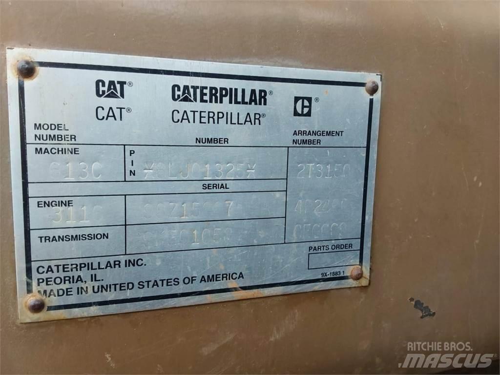 CAT 613C Cisternové prívesy