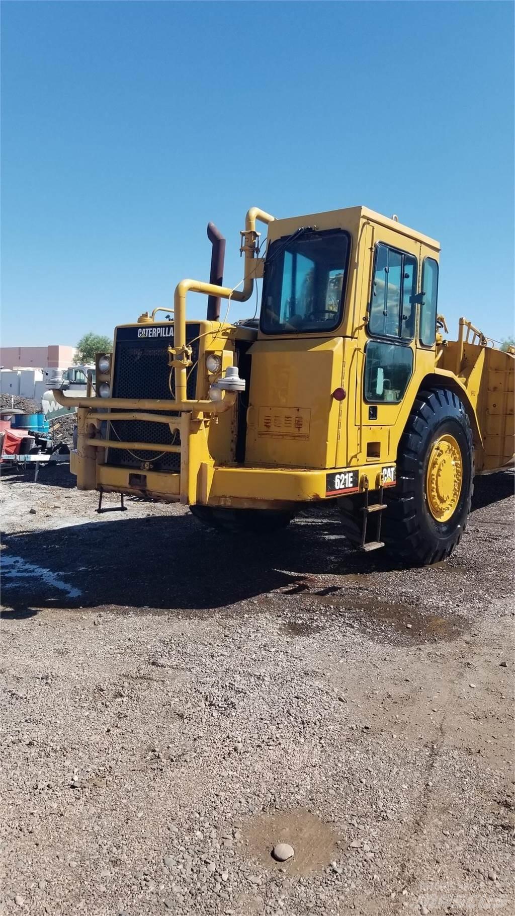 CAT 621E Cisternové prívesy