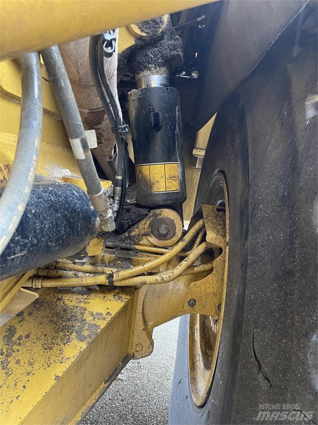 CAT 745C Kĺbové nákladné autá