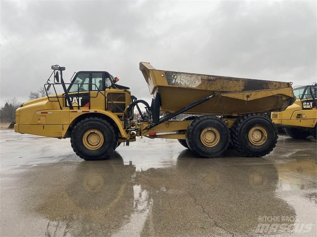 CAT 745C Kĺbové nákladné autá