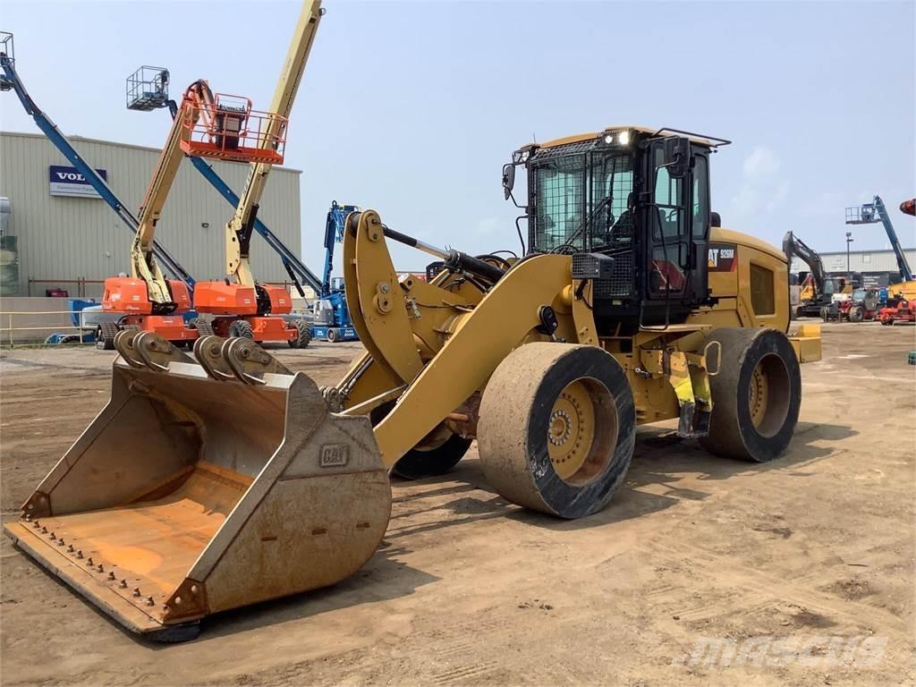 CAT 926M Kolesové nakladače