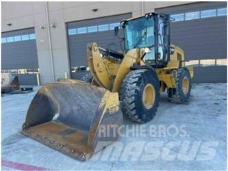 CAT 930M Kolesové nakladače