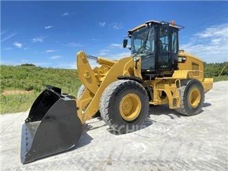 CAT 930M Kolesové nakladače